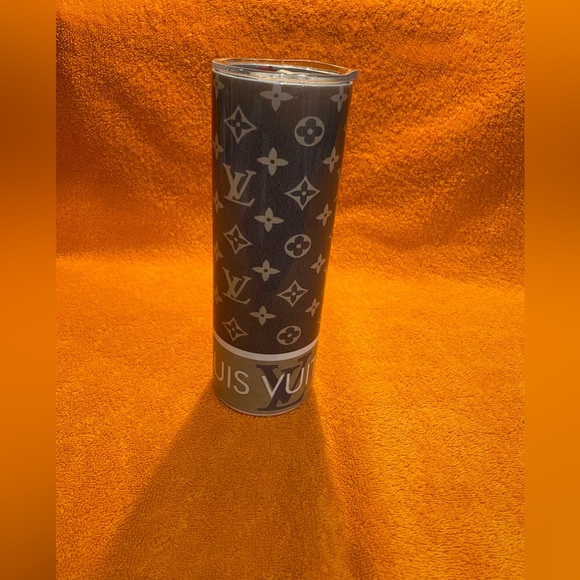 Designer look tumbler  NO smoke/smells/pets - Picture 1 of 4